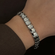 Zirkon Taşlı V Desenli (Zigzag) Baget Model Gümüş Renk Bileklik