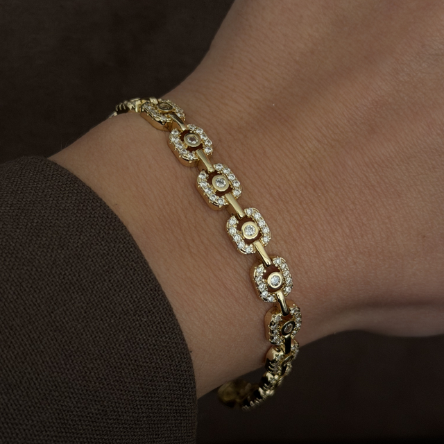 Altın Kaplama Oval Halka Zirkon Taşlı Klasik Kadın Bileklik