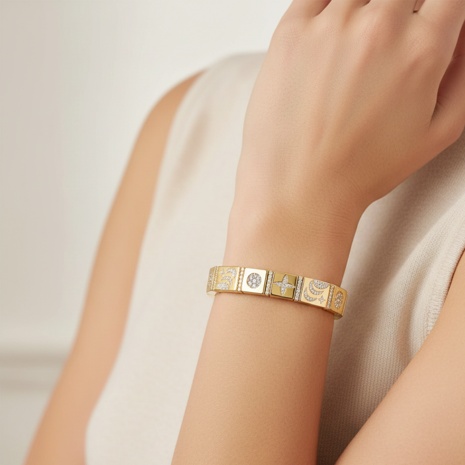 Modern Geometrik Kare Tasarım Işıltılı Taşlı Gold Bileklik
