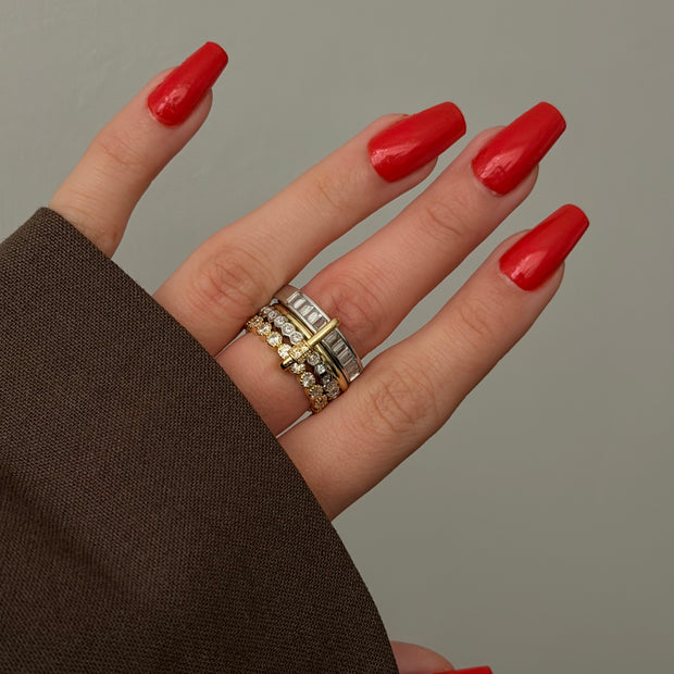 Mix Sıralı Kilit Detaylı Zirkon Taşlı Yüzük