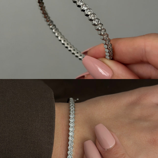 Gümüş Renk Altıgen Petek Model Zirkon Taşlı Kelepçe Bileklik