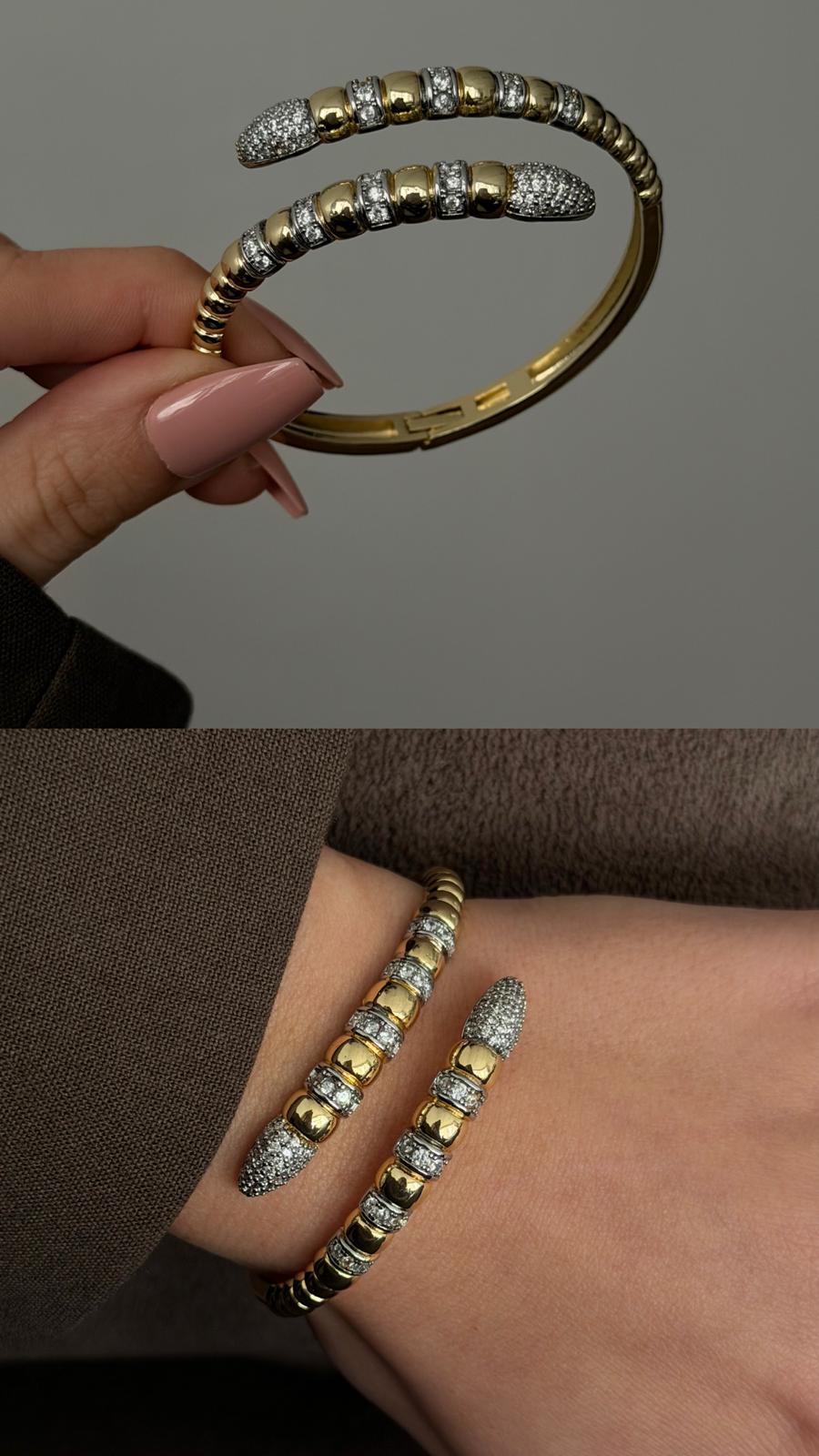 Yılan Model Taşlı Gold Sarmal Kelepçe Bileklik