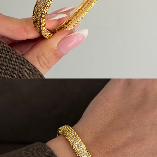 Mikro Pave Zirkon Taşlı Gümüş Renk Su Yolu Kelepçe Bilezik Gold