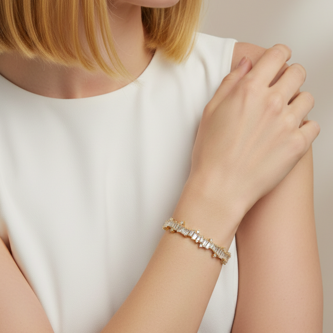 14 Ayar Altın Kaplama Baget Taşlı Zigzag Model Kelepçe Bileklik