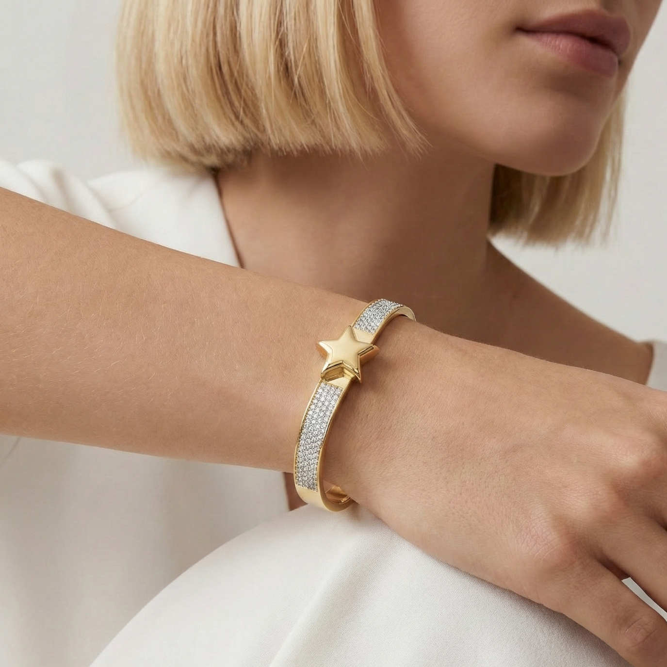 14K Altın Kaplama Işıltılı Yıldız Figürlü Modern Kelepçe Bileklik
