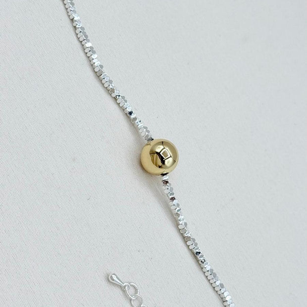 Minimalist Top Detaylı Bileklik