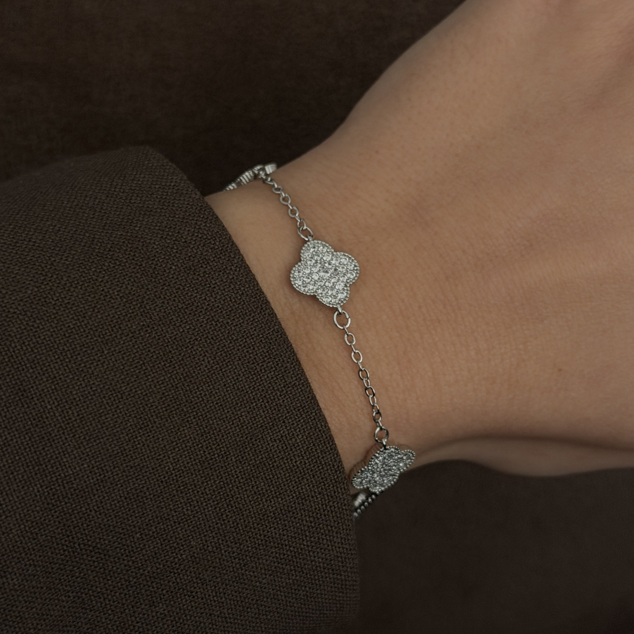 Van Cleef Model Oniks Taşlı 14K Kaplama Çoklu Silver Taşlı Yonca Bileklik