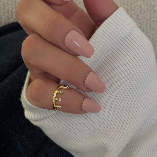 Dalgalı Su Yolu Zirkon Taşlı İnce Eklem Yüzüğü