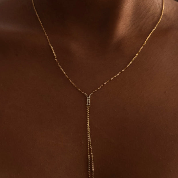 Zirkon Dizi Taşlı İnce Y Kolye