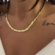 Geometrik Dikdörtgen Geçmeli Kolye - Minimalist Stil