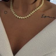 Piramit Çivili Modern Tasarım Choker Kolye